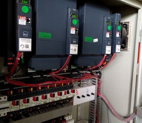Manutenção de Inversores de Frequência: Como Evitar Falhas e Paradas